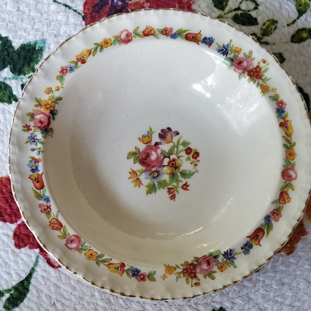 Floral Patterned Dinnerware Bowl